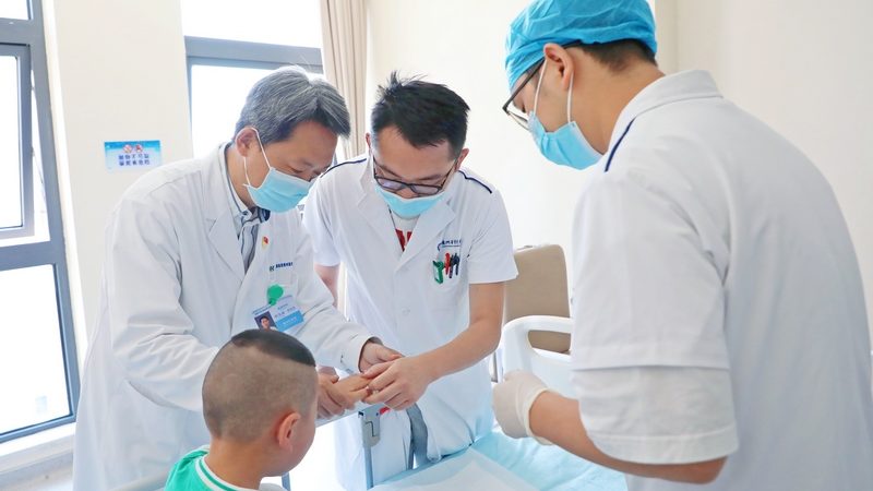 小标题：跑步关节保健的重要性